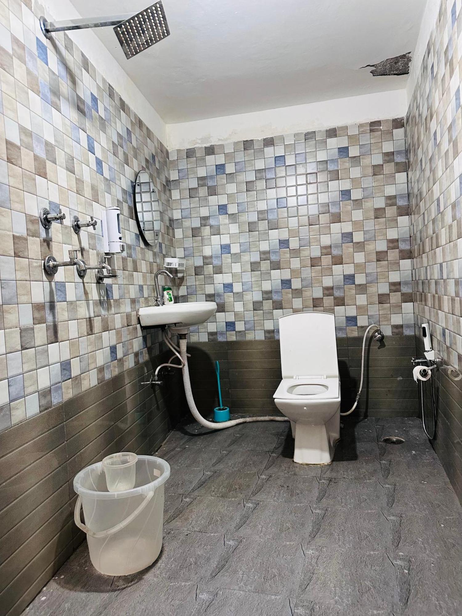 Hostel 360 Degree, Jibhi Екстериор снимка